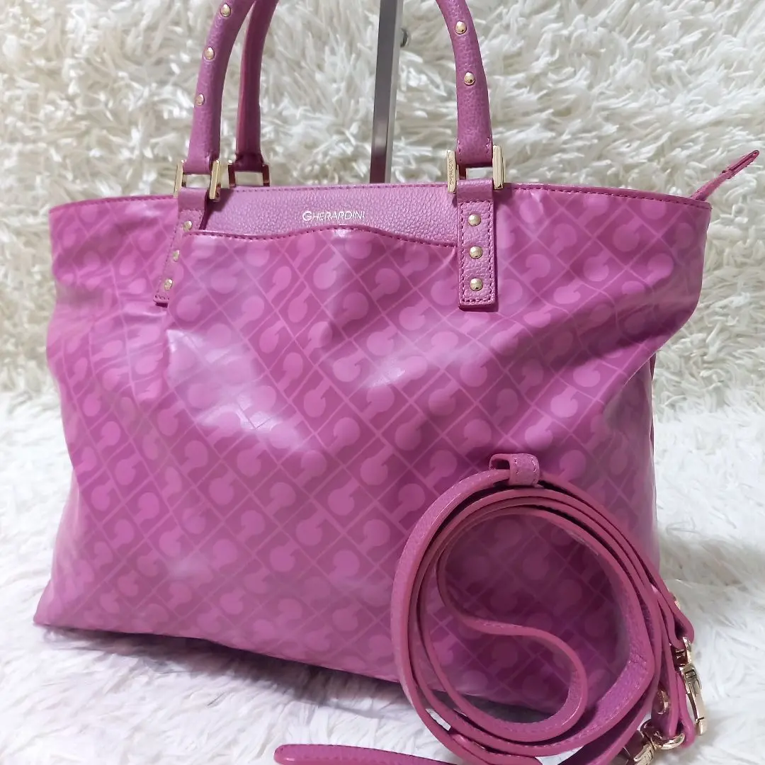 未使用級✨ゲラルディーニ　バイーラ　ハンドバッグ　2way ショルダー　ネイビー 新品未使用70400円 ゲラルディーニ【バイーラ】2WAYバッグ 2way