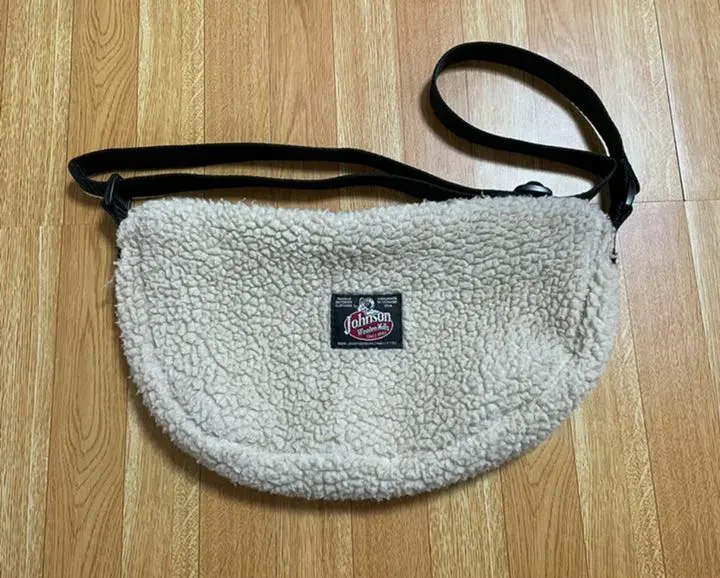 Thumbnail of BEAMS Boa Shoulder Bag