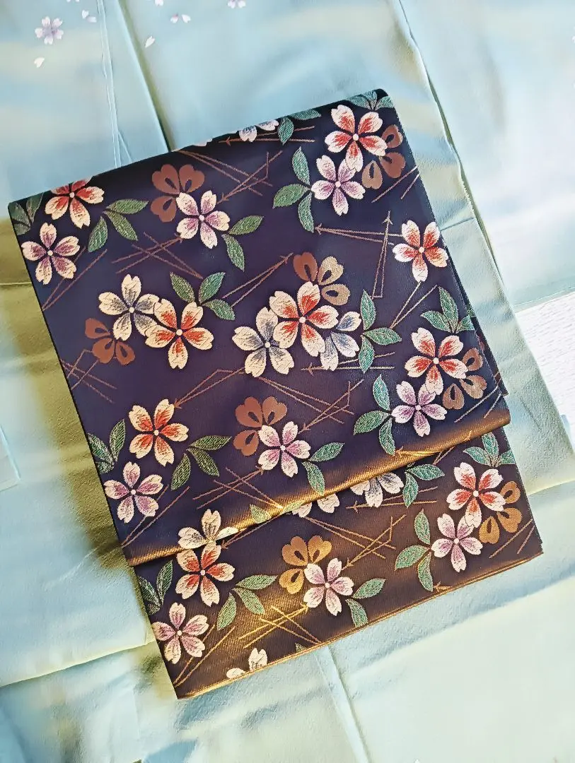 振袖 仮絵羽 花井幸子 刺繍 金駒 金彩 ちりめん 正絹 未仕立て品 八掛付き 振袖 仮絵羽 花井幸子 刺繍 金駒 金彩 ちりめん 正絹 未仕立て品