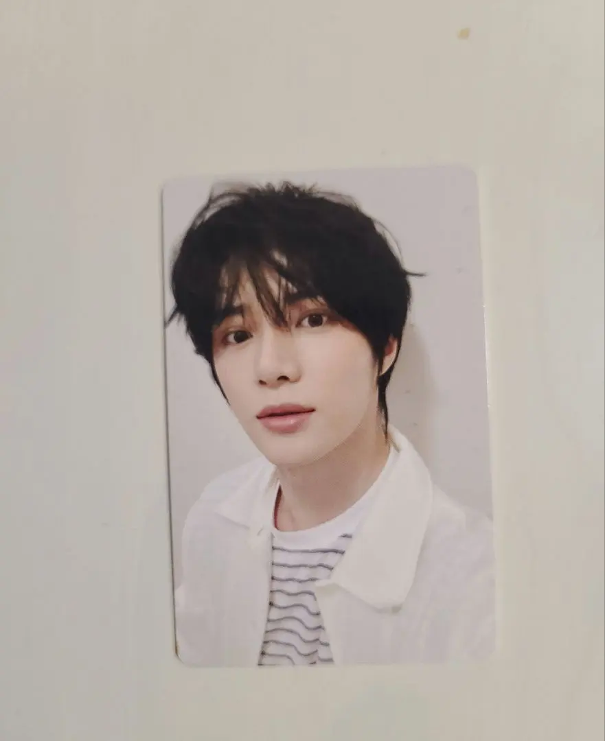 Thumbnail of Idol talent card, selfie-style