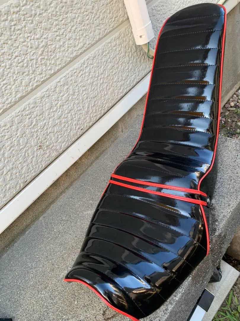 バンディット250前期(gj74a)三段シート５５cm Yahoo!オークション - スズキ バンディット250 GJ74A型 3段