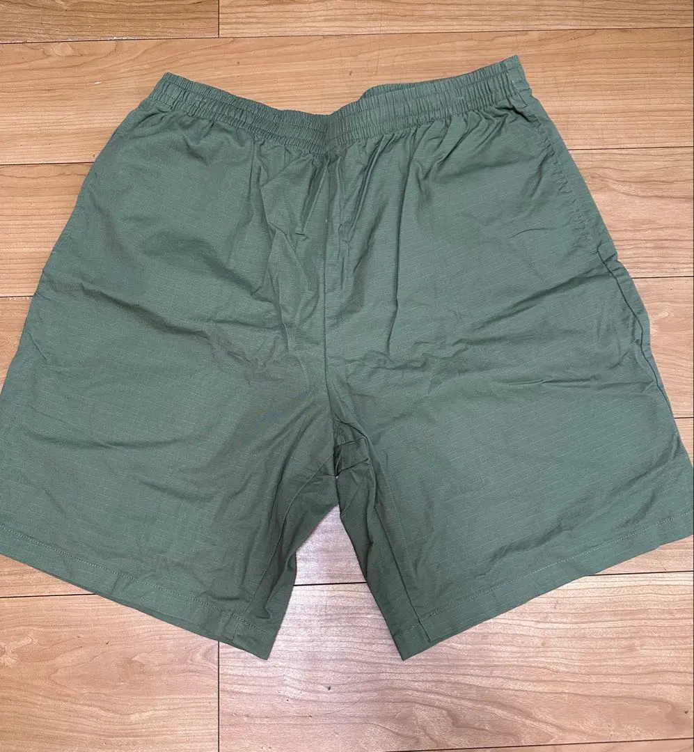 Thumbnail of Olive green, elastic waist, short pants