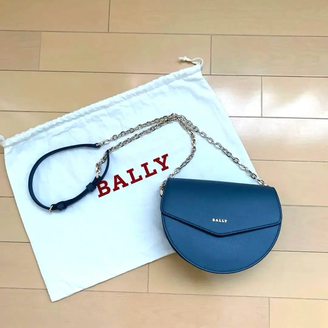 BALLY 青レザー ショルダーバッグ 2025年最新】Bally カラー：ブルー系 ショルダーバッグの人気