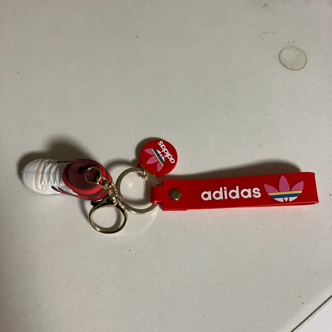 2025年最新】adidas キーホルダー・キーリングの人気アイテム