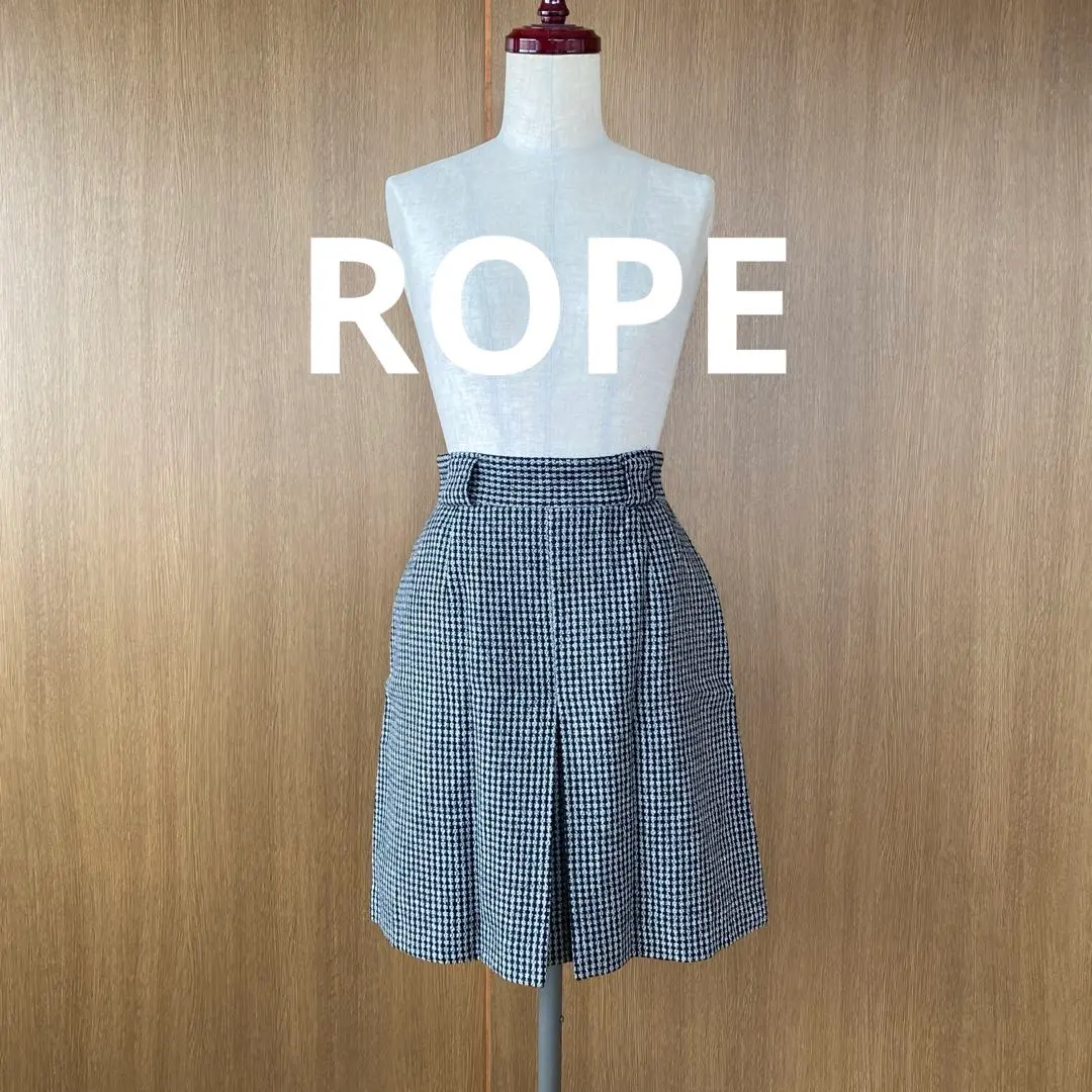 Thumbnail of Houndstooth Trapezoid Skirt - ROPE
