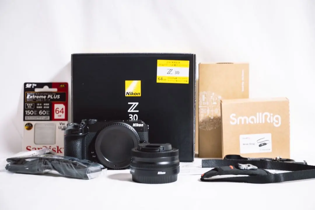 NikonZ30 16-50VRレンズキット　予備バッテリー・フィルター・元箱付 NikonZ30 16-50VRレンズキット 予備バッテリー・フィルター・元箱付