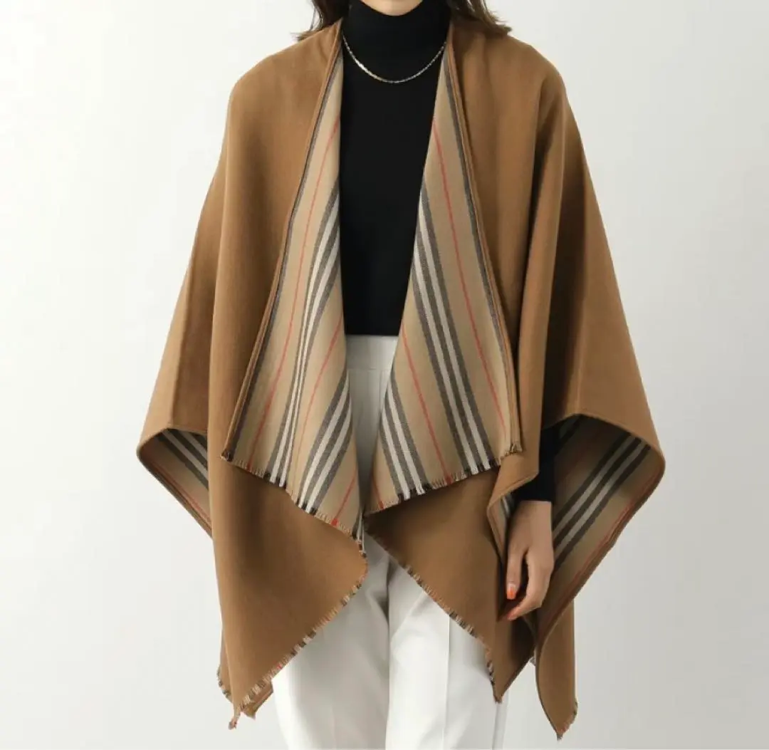 2025年最新】BURBERRY 季節感：秋 レディース ポンチョ・ケープ
