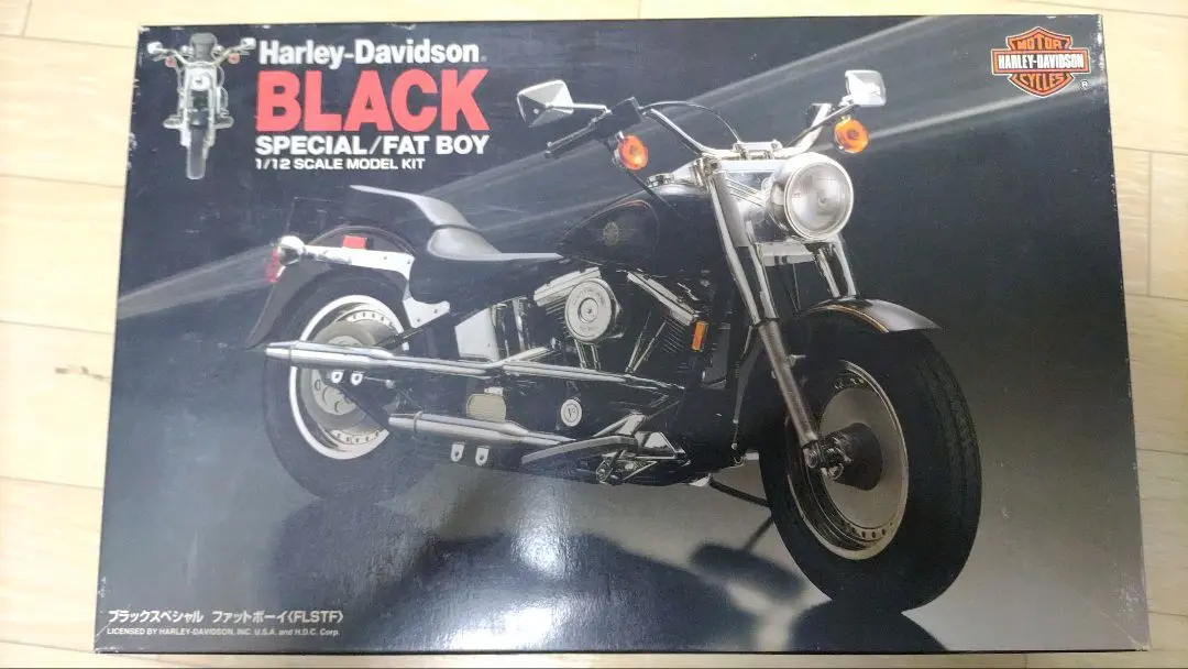 ハーレーダビッドソン ファットボーイ ブラックスペシャル 1/12 プラモデル ハーレーダビッドソン ファットボーイ ブラックスペシャル 1/12