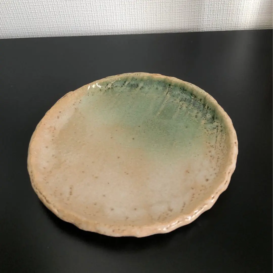 河村碩山 作 瀬戸飴釉ぐい呑 九谷光山 作 緑釉金彩竹文ぐい呑 河村碩山 作 瀬戸飴釉ぐい呑 九谷光山 作 緑釉金彩竹文ぐい呑
