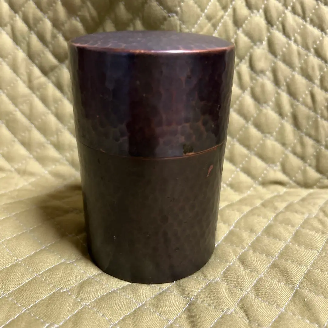 茄子型茶筒／紫小紋。美幸堂。【新品・未使用品】インテリア、食卓にどうぞ。 茄子型茶筒／紫小紋。美幸堂。【新品・未使用品】インテリア