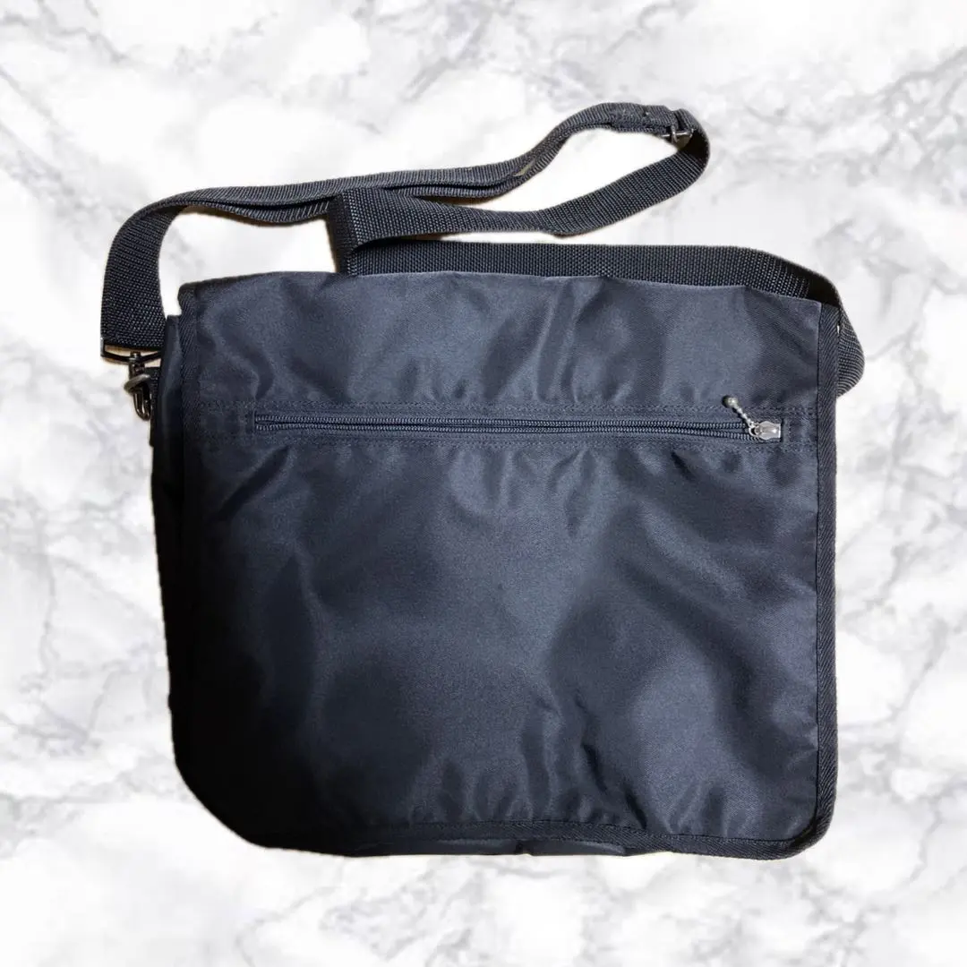 Thumbnail of Navy shoulder bag, medium size