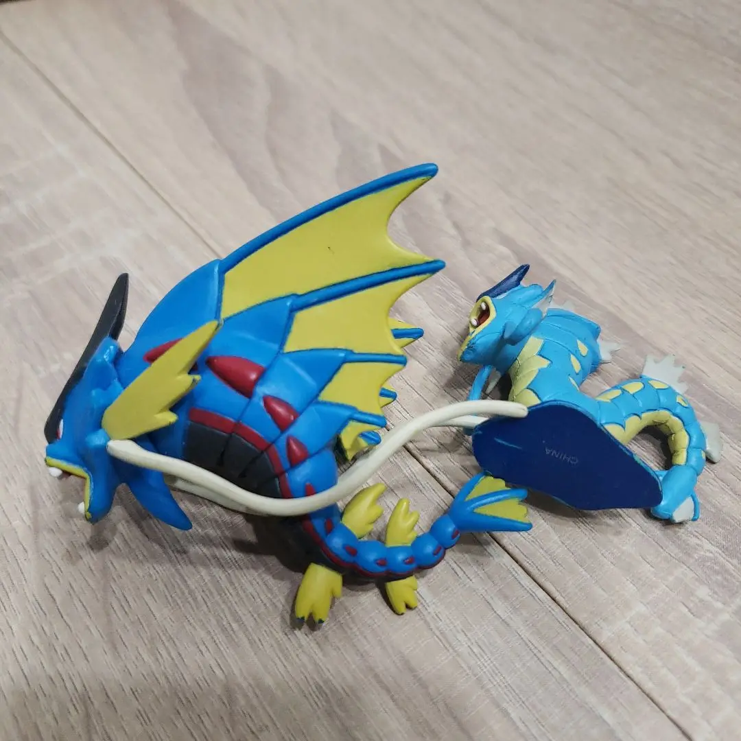 ポケモン　フィギュア　モンコレ　メガギャラドス　台座付き ポケモン モンコレ メガギャラドス | おもちゃ通販のトイザらス