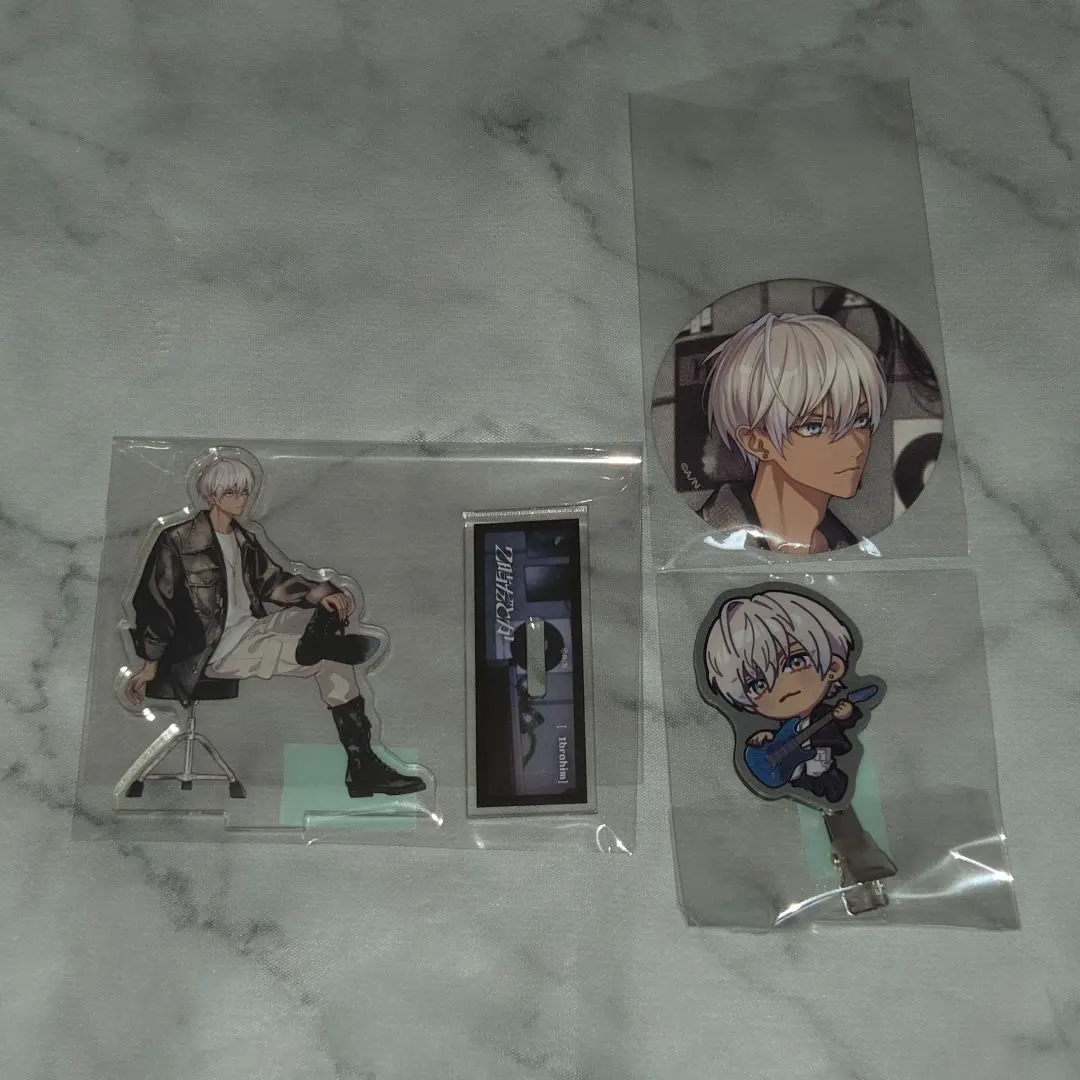 Thumbnail of Ibrahim, it's 2 o'clock. Kyoso RIOT acrylic stand, can badge, clip, Nijistore