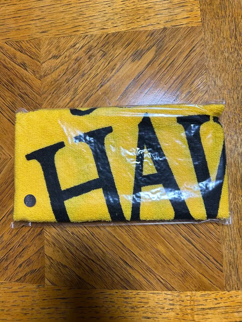 Thumbnail of SoftBank towel