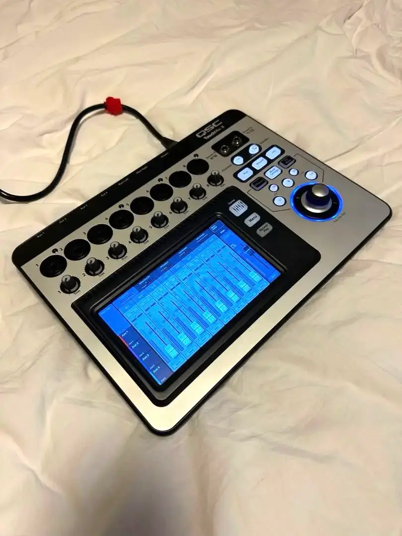 QSC ( キューエスシー ) TouchMix-16 デジタルミキサー 送料無料