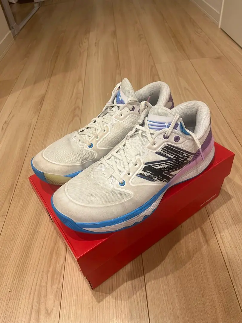 ⭐︎週末セール中⭐︎ニューバランス　FuelCell HESI LOW 26cm Amazon | new balance(ニューバランス) Fuelcell HESI LOW WHITE