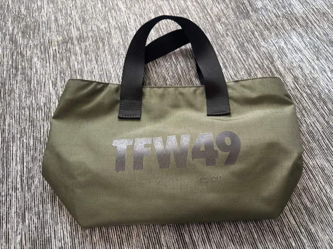 TOTE BAG BIG | TFW49（ティーエフダブリュー）Official EC Store