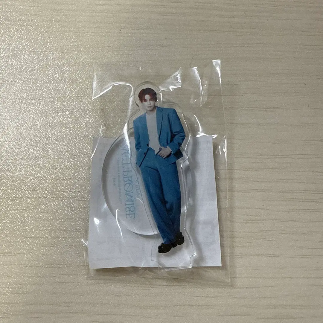 Thumbnail of TXT Mini Acrylic Stand Gashapon - Yeonjun