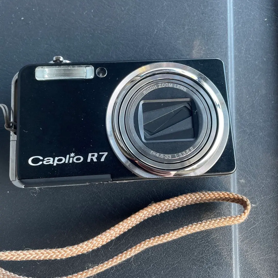 Thumbnail of Ricoh Caplio R7 Compact Digital Camera