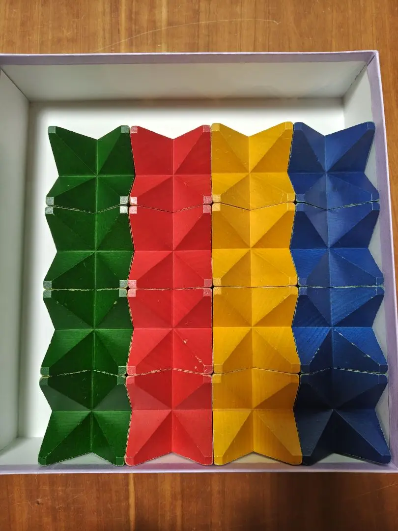 ネフスピール　全色あり　パターンブックのおまけつき ネフスピール 遊び方 パターン集 おまけの木箱付き♪ネフ社 naef