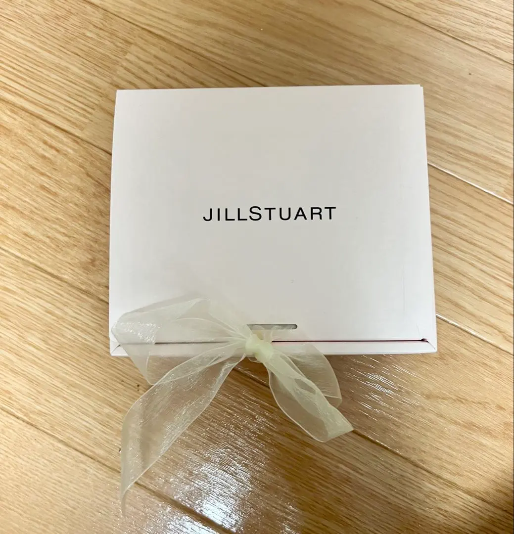 Thumbnail of JILLSTUART Gift Box with Ribbon