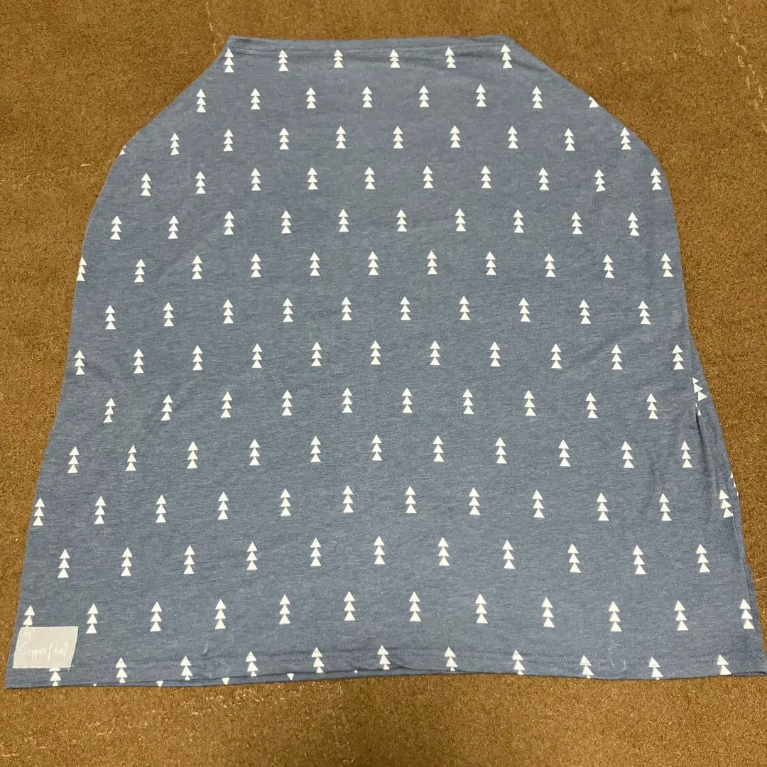 Copper Pearl 哺乳巾 藍灰色 三角紋 的縮圖