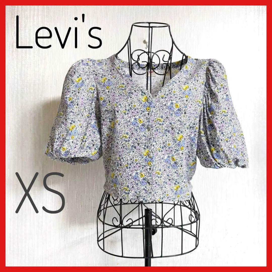 Thumbnail of Excellent condition Levi's floral blouse, five-sleeve puff sleeves, top, XS