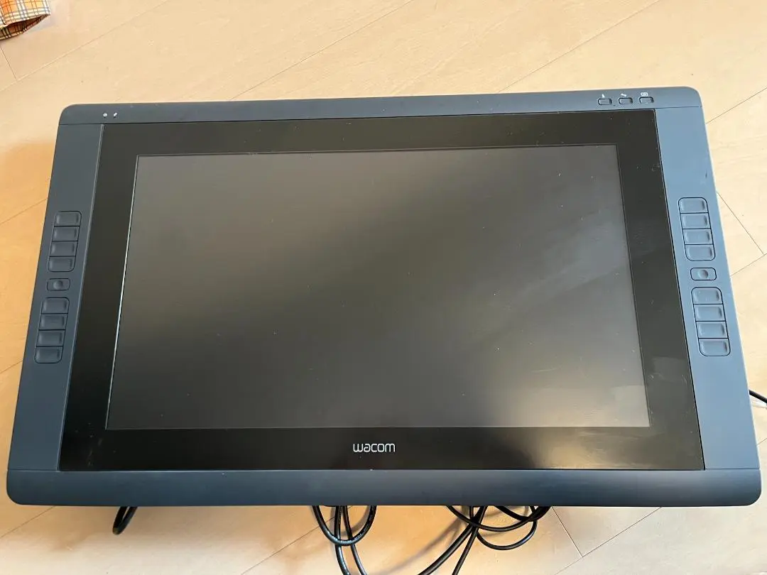 ワコム　DTK-2200K スタンド付き　ジャンク Amazon.co.jp: ワコム 液タブ 液晶ペンタブレット 21.5インチ