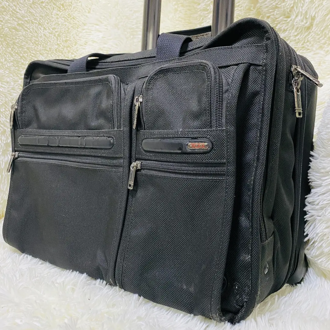 ⭐️極美品⭐️　トゥミ　26104D4 キャリーバッグ　3気室　ナイロン　黒 ⭐️極美品⭐️ トゥミ 26104D4 キャリーバッグ 3気室 ナイロン 黒