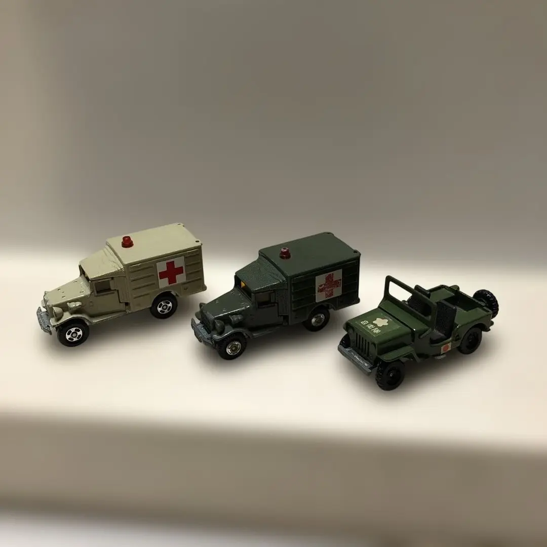多美卡 自衛隊豐田救護車＆自衛隊吉普車 總匯 的縮圖