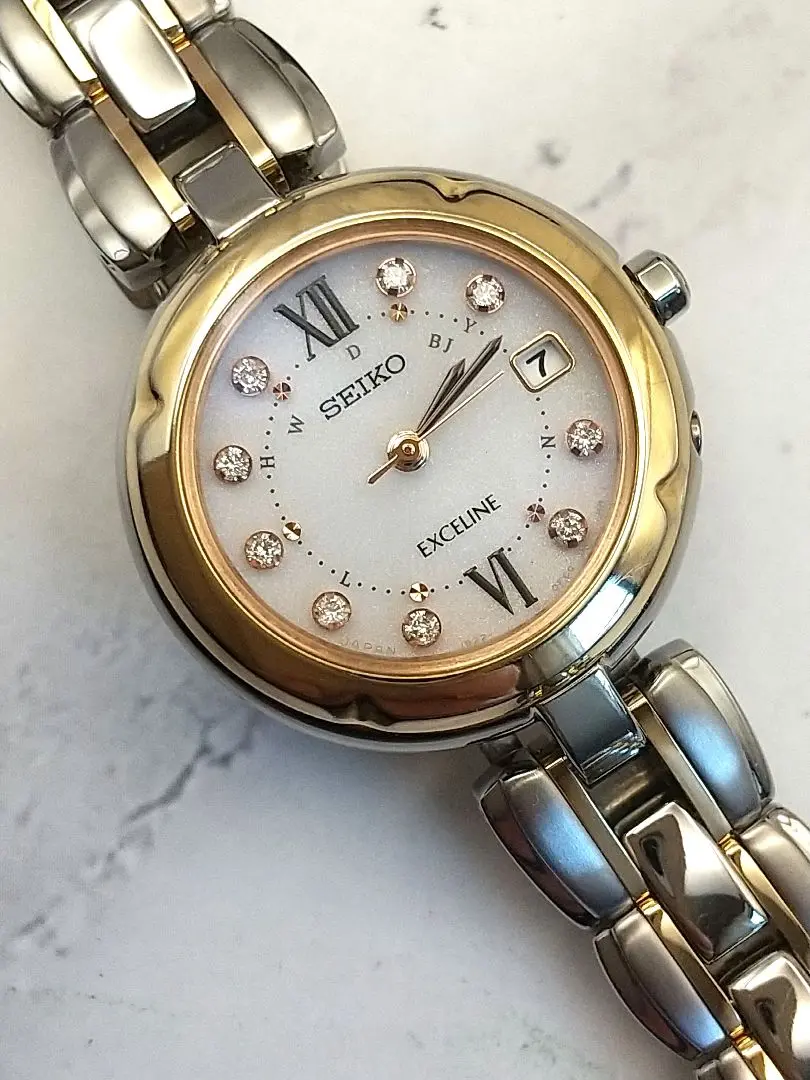 ✨電波ソーラー✨美品SEIKO EXCELINE 腕時計 9Pダイヤ シェル
