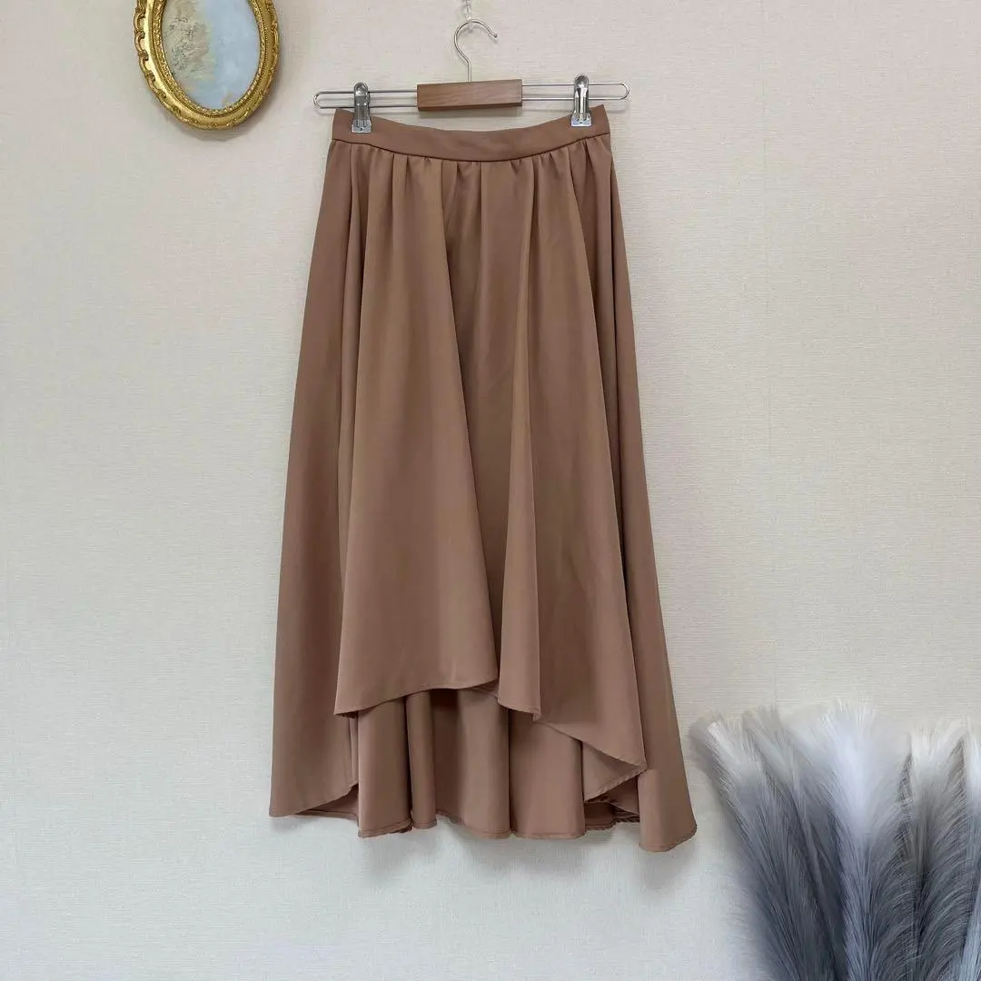 Thumbnail of Excellent Condition: INGNI Fish Tail Tuck Flare Long Skirt - Feminine & Versatile