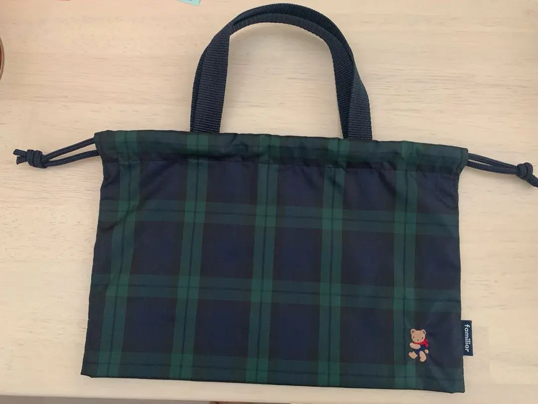 新品未使用♡ファミリア♡ブラックウォッチ♡リュック 新品未使用♡ファミリア♡ブラックウォッチ♡リュック - メルカリ