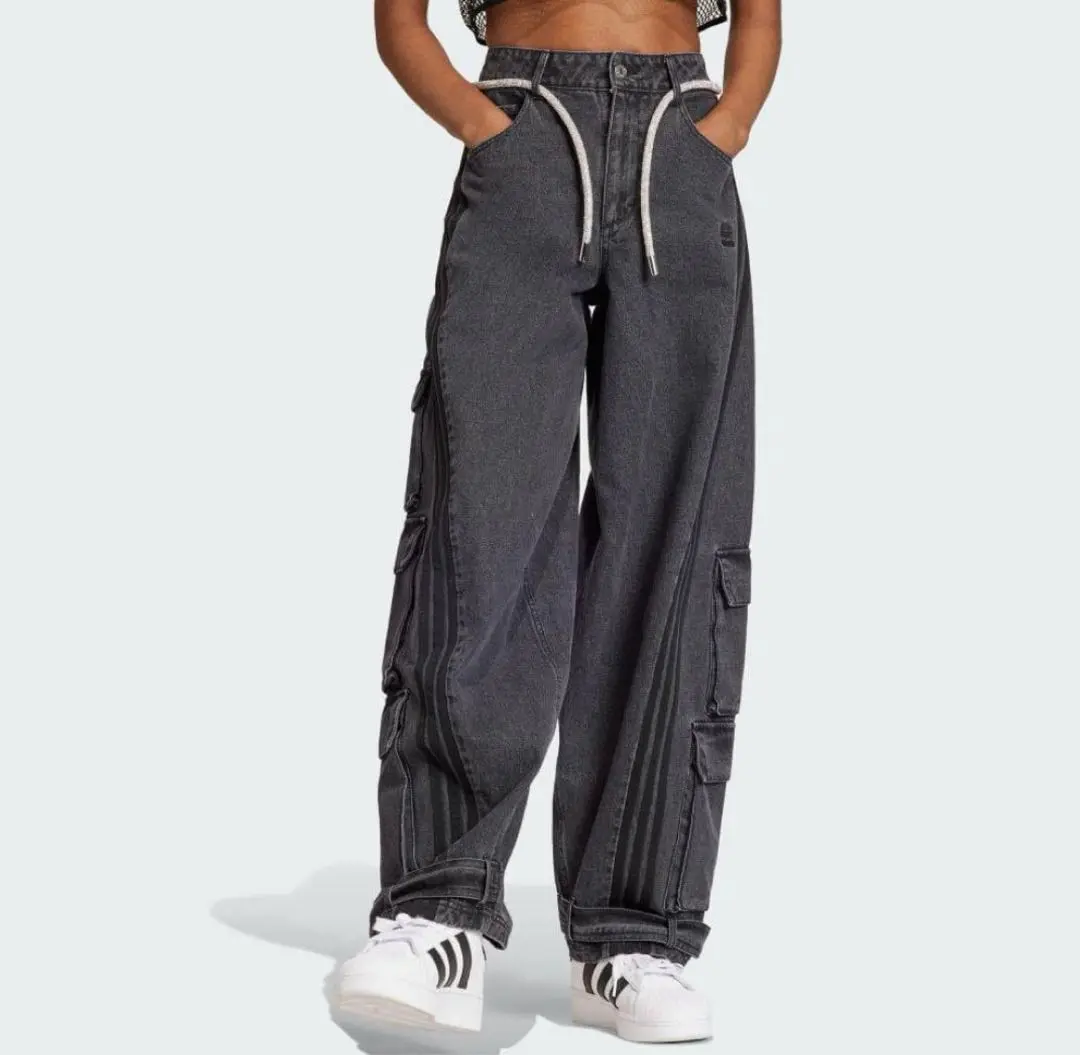 美品 adidas adilenium デニム カーゴパンツ ベルト付き27 レディース Adilenium デニムカーゴパンツ クリアブルー