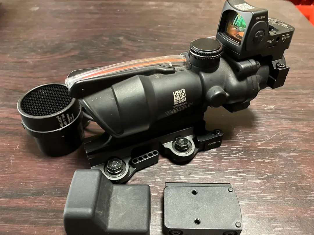 EvolutionGear ACOG（赤） EvolutionGear ACOG 赤 （EVOLUTION GEAR ACOG TA31の外装＆実用