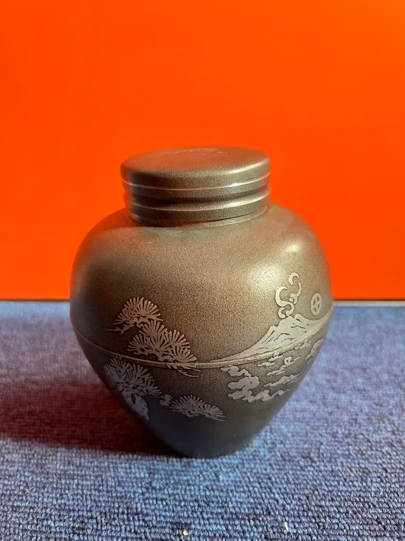 薩摩錫器 登六作 茶壺 未使用品 桜島 松 岩切美巧堂 金属工芸品