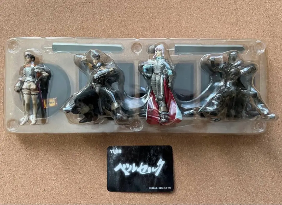 ベルセルク フィギュア BOX 4体セット グリフィス　ガッツ　キャスカ Amazon.co.jp: ベルセルクフィギュアコレクション グリフィス