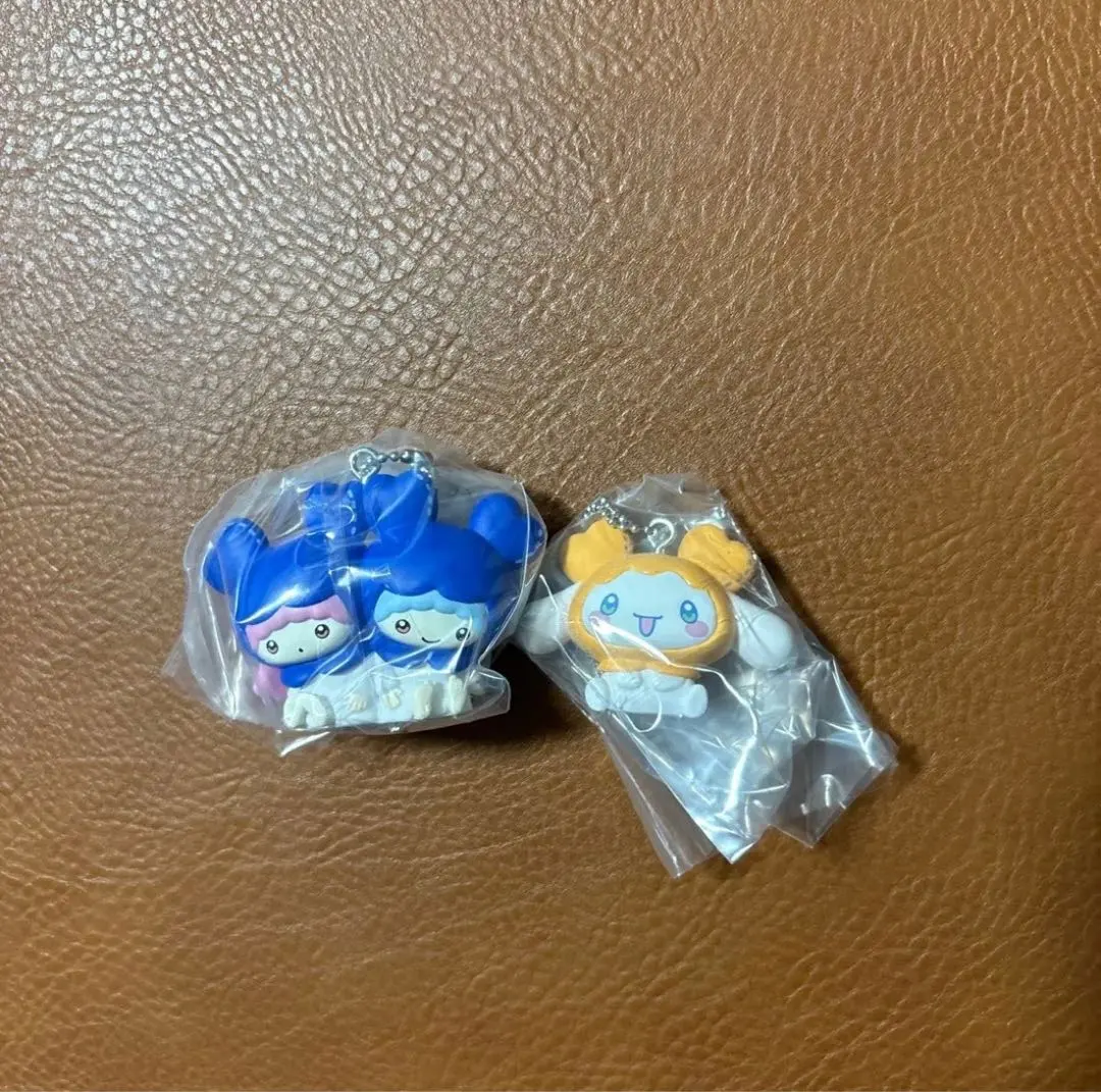 TWICE LOVELYS 三麗鷗吉祥物吊飾 的縮圖