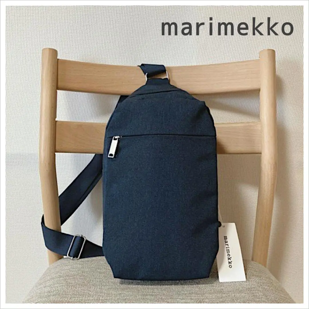 美品 マリメッコ コルッテリ クロスボディ ネイビー マリメッコ marimekko コルッテリ クロスボディ （ブルー） -靴