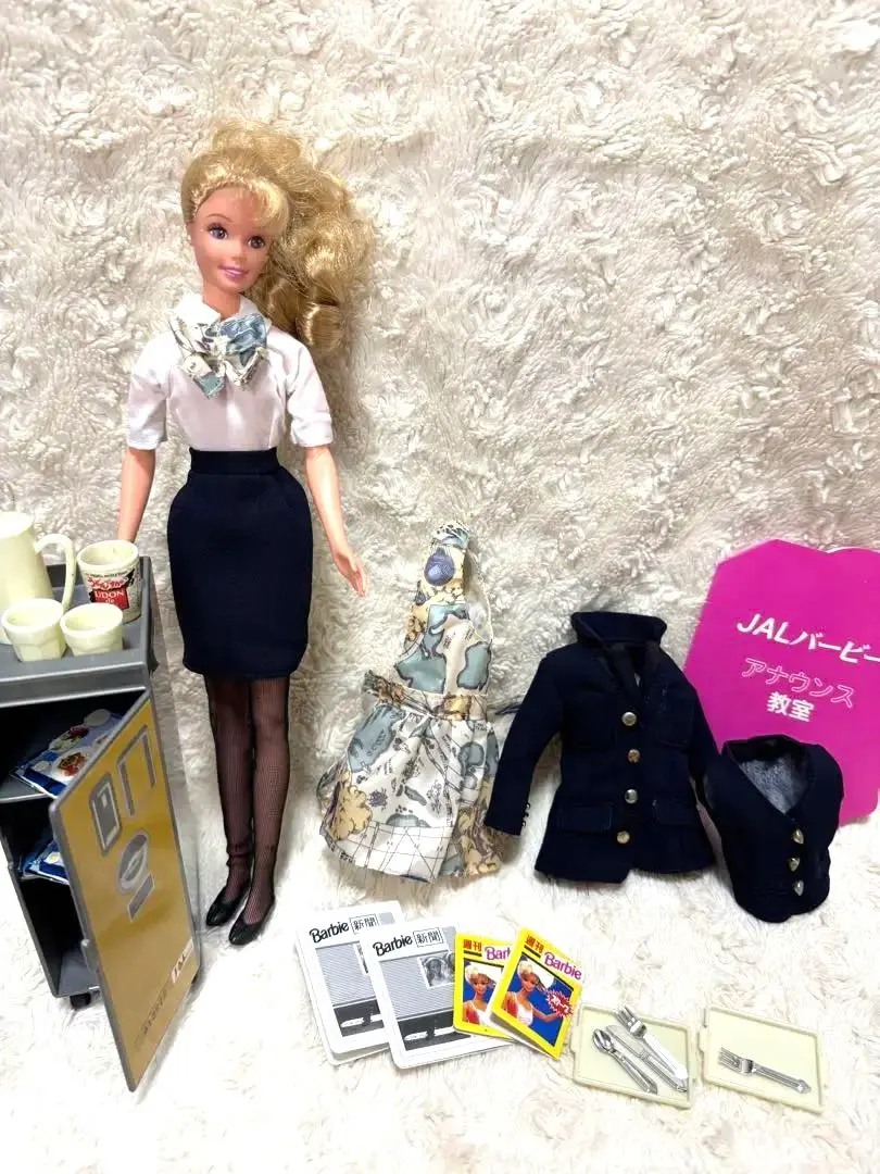 ●未使用品●限定生産品●バービー人形●JAL Barbie Amazon.co.jp: JAL Barbie すてきなスチュワーデス : おもちゃ