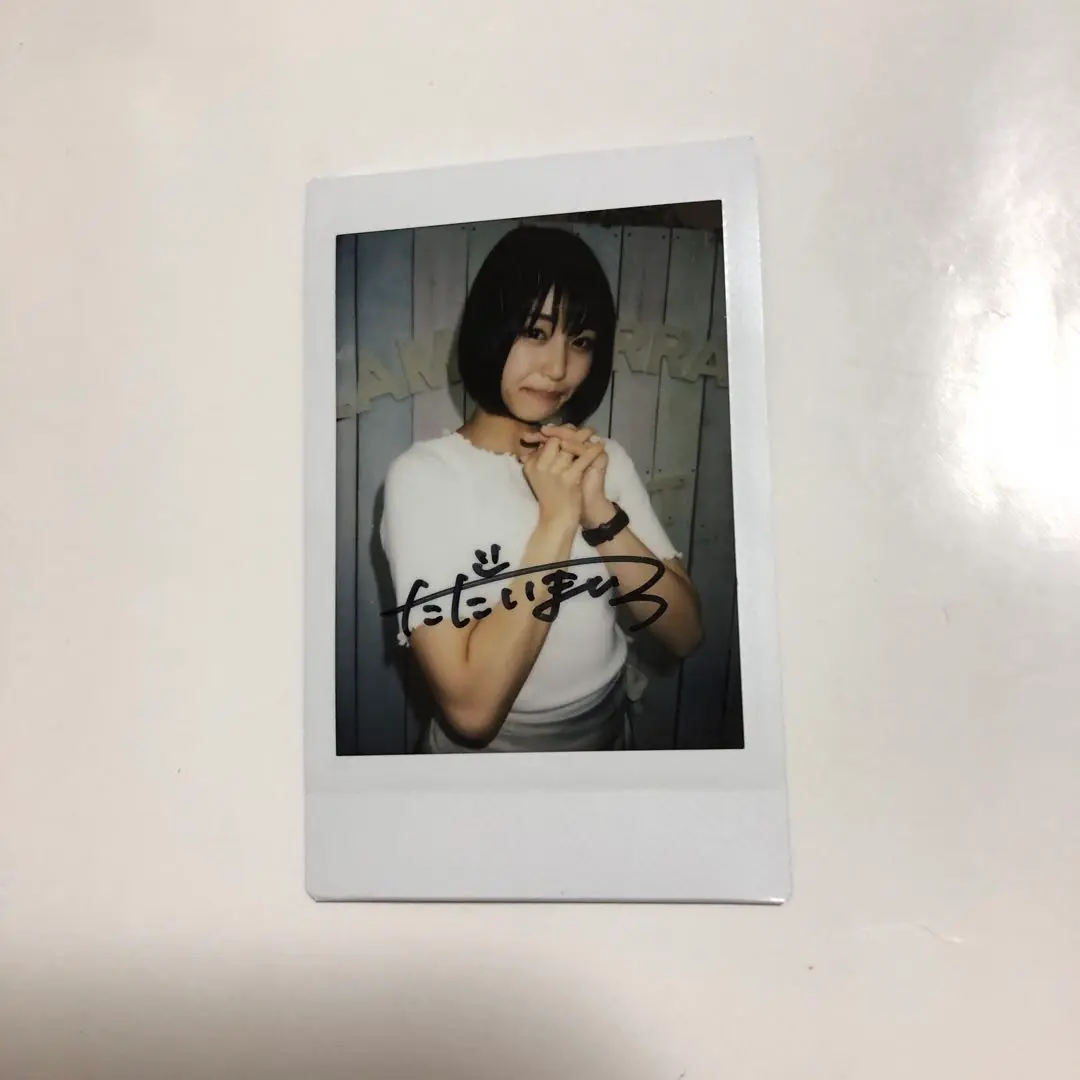 唯井まひろ　直筆サイン入りチェキ(F)　未開封品 唯井まひろ 直筆サイン入りチェキ - メルカリ