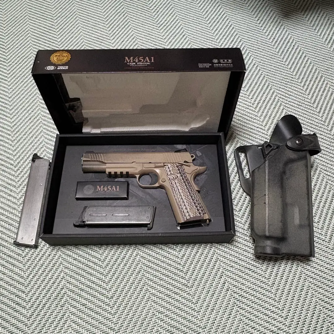 東京マルイ　ガスハンドガン　M45A1 ブラック　マガジン4本　ホルスター 新版 M45A1 ガスハンドガン 東京マルイ ブラック ホルスター