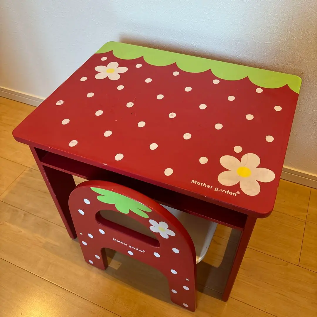 ポコちゃん【比較的美品】マザーガーデン 野いちご椅子机セット