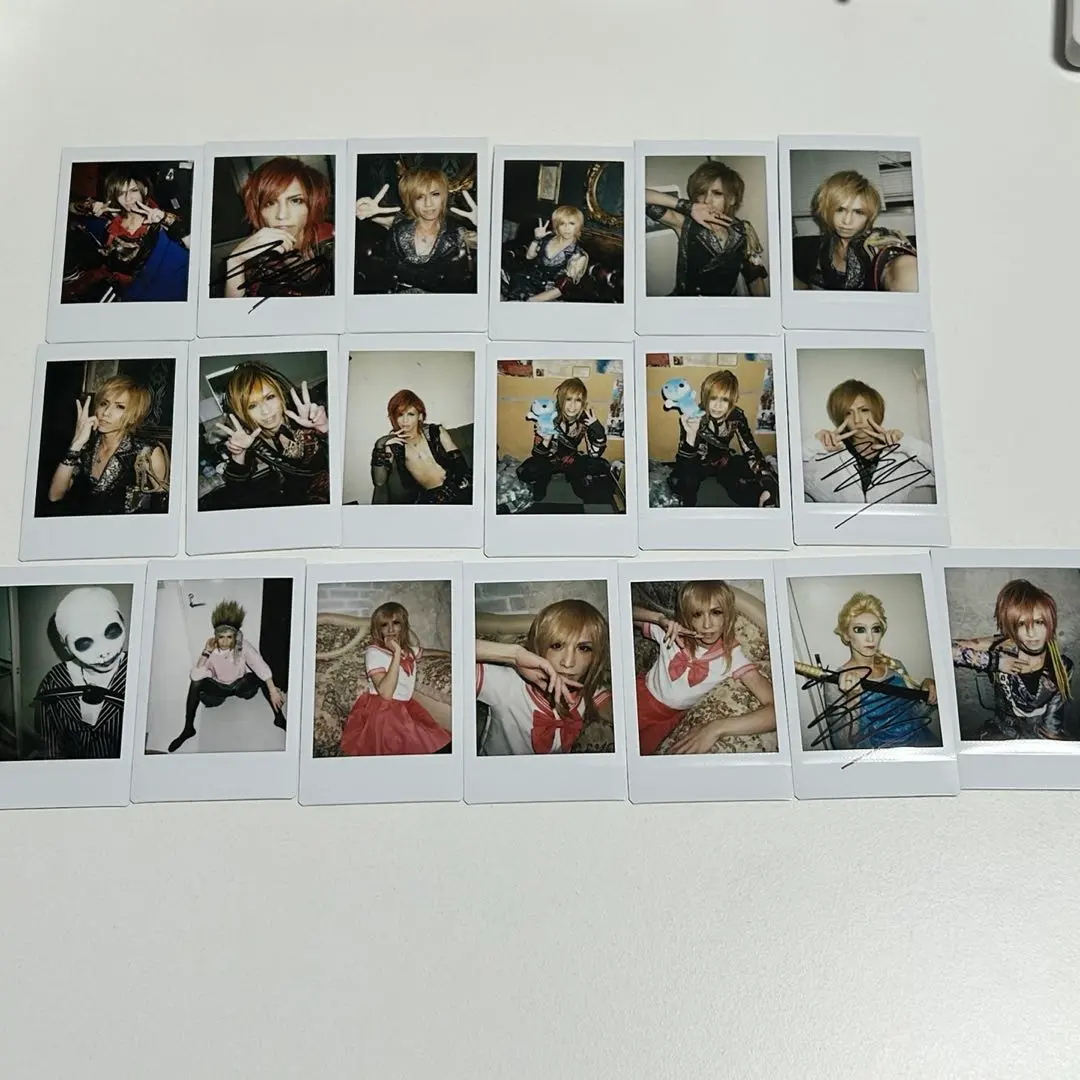 Thumbnail of Tomoya (Royz) - Past Cheki (Polaroid)
