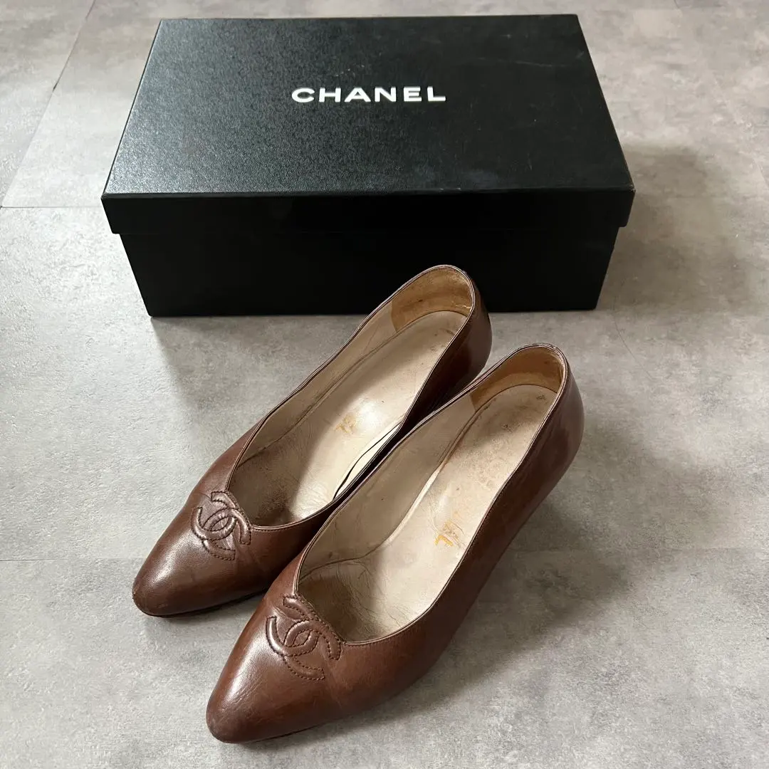 Thumbnail of Rare Model!! Chanel Coco Mark Loafers Brown 23