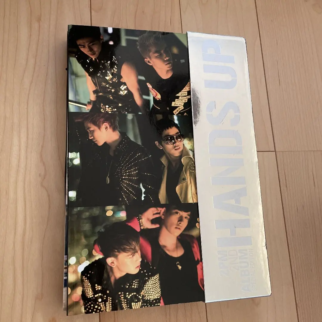 2PM HANDS UP サイン入りアルバム 2PM HANDS UP サイン入りアルバム - メルカリ