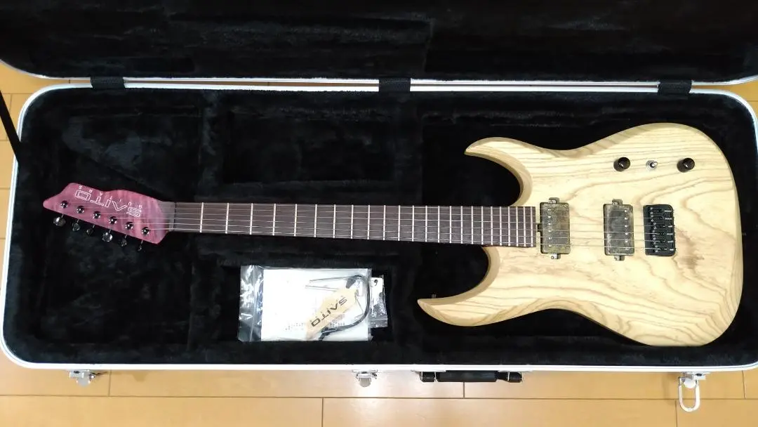 エレキギター saitoguitars 軽量 ナチュラル　ハムバッカー/シングル エレキギター saitoguitars 軽量 ナチュラル ハムバッカー/シングル