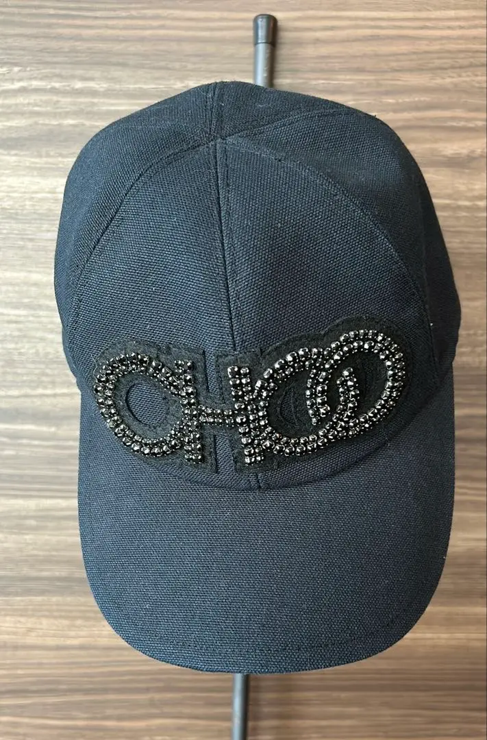 (未使用)JIMMY CHOO ジミーチュウ　レディースキャップ　JCロゴ JIMMY CHOO（キャップ）のフリマアイテム一覧