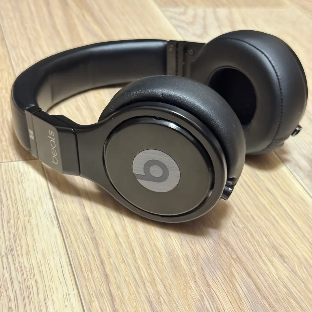 MONSTER Beats  モンスター ヘッドフォン 白 MONSTER Beats モンスター ヘッドフォン 白