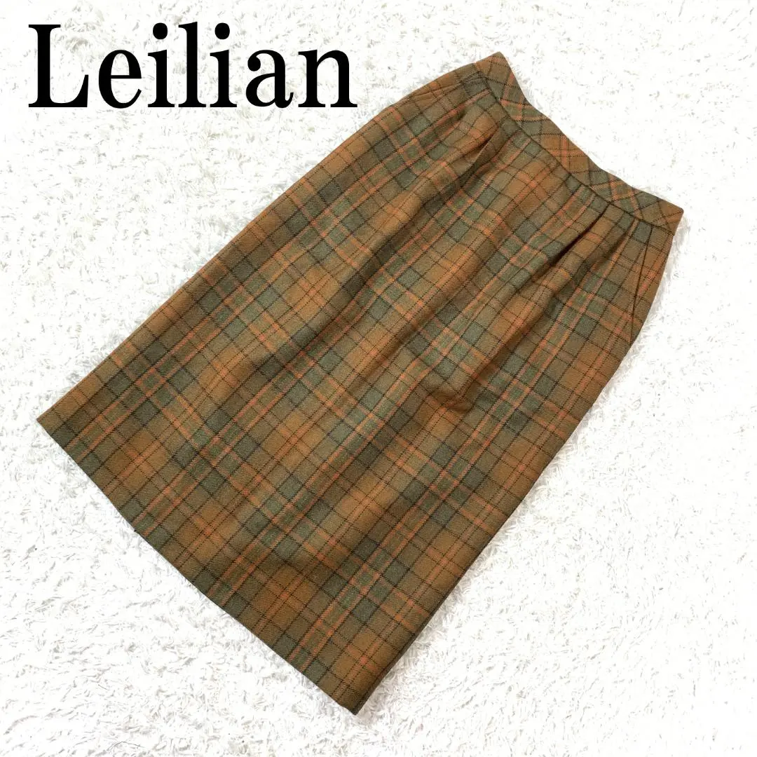 Thumbnail of Leilian knee-length skirt, brown, wool 100%, size 7, B1721